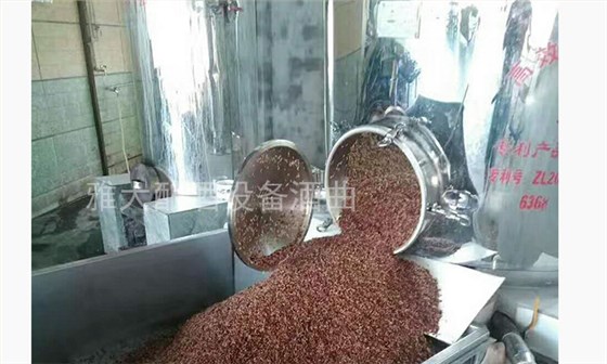 固態(tài)側(cè)開口燒酒設(shè)備——出料、出糟方便