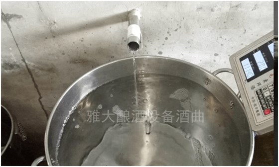 白酒釀造設備做的白酒降度過程中，您遇到這8大疑惑了嗎？2