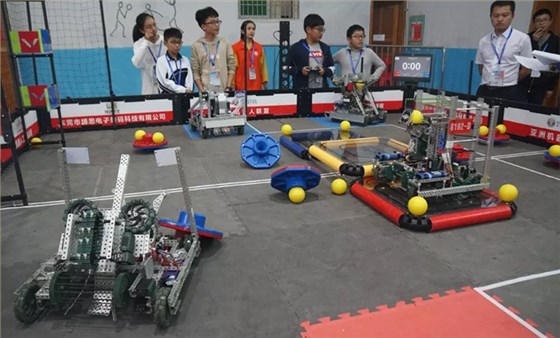 22-“永州新名片”走向世界！雅大有幸受邀參加首屆機(jī)器人大賽！2