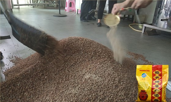 釀酒新設(shè)備釀制古法固態(tài)純糧酒的6大步驟，你清楚嗎？-02