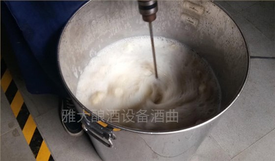 看過來，大型釀酒設備廠家制作檸檬酒的標準教程在這里！-04