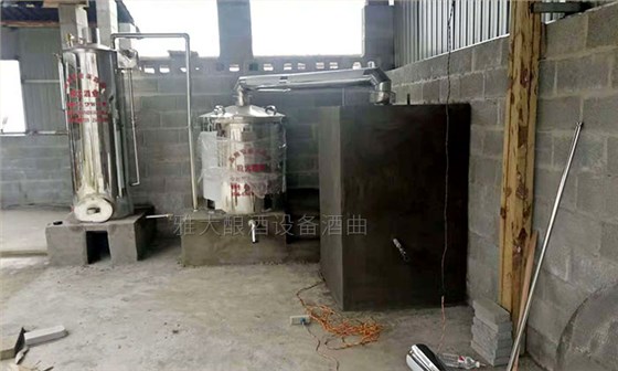 1壇土苞谷燒傳承百年！引雅大小型酒廠釀酒設(shè)備土燒大賣緬甸邊境-05