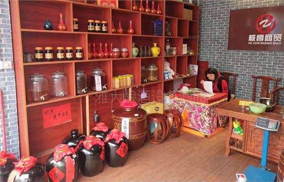 新時代女性，借助雅大烤酒設(shè)備連開4個酒坊