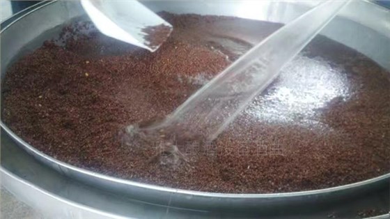 粉碎高粱固態(tài)發(fā)工藝無(wú)需泡糧