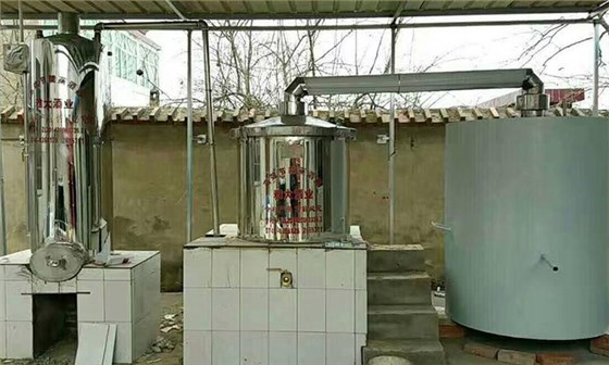 26-在門面開一個酒坊用什么材質(zhì)的蒸酒設(shè)備比較好？釀酒設(shè)備