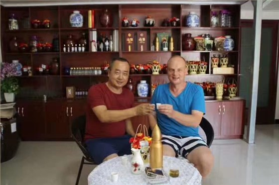 桃花源不僅桃花美，用熟料釀酒設(shè)備釀造的桃花酒更美7