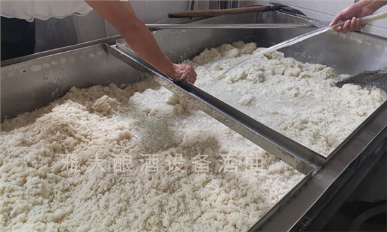 夏天用蒸餾釀酒設備做固態(tài)酒能行嗎？能，但要注意這7點！ 8