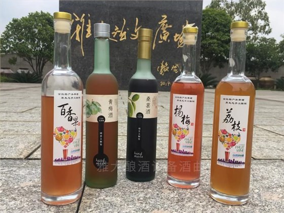 李佳琦賣(mài)到斷貨、李子柒摘桃自釀…誰(shuí)引爆了民間果酒釀造潮？ 3