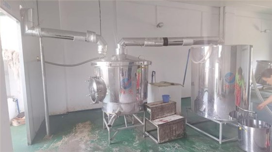 什么，定制做酒設(shè)備釀的喜宴定制酒免費(fèi)送司儀，還送… 2