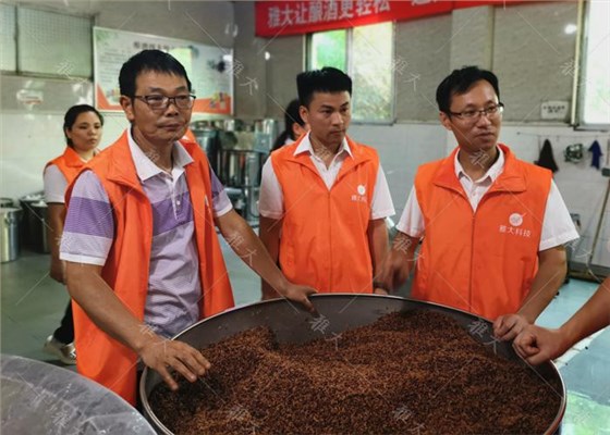 在家吹空調(diào)不香嗎，他們?yōu)槭裁疵爸崾顏硌糯罂疾欤?11