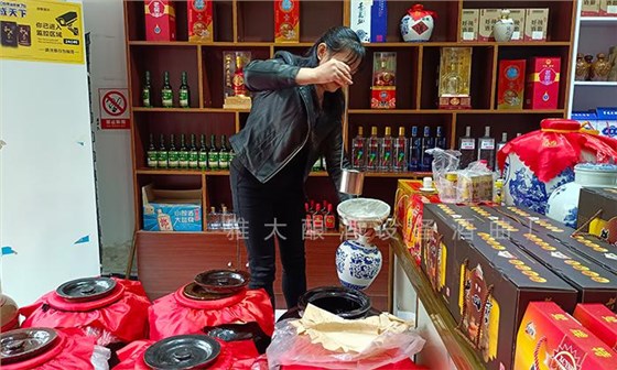 夏季用不銹鋼釀酒設(shè)備做酒，這3大白酒市場一定要把握??！6