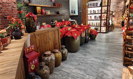酒坊同質(zhì)化嚴(yán)重，生意差，讓“健康白酒”為您的酒坊發(fā)展加速 1