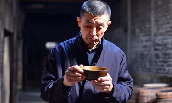 白酒苦味調(diào)控與風(fēng)味平衡，來自老師傅的釀酒經(jīng)驗分享 2