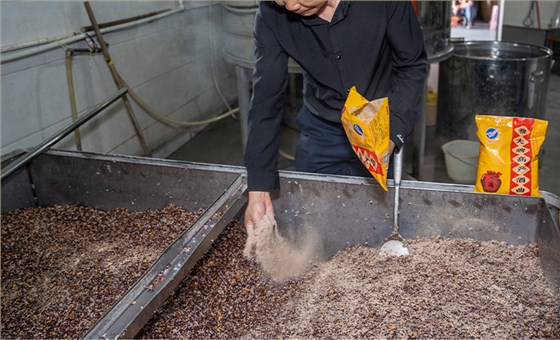 白酒苦味調(diào)控與風(fēng)味平衡，來自老師傅的釀酒經(jīng)驗分享 3