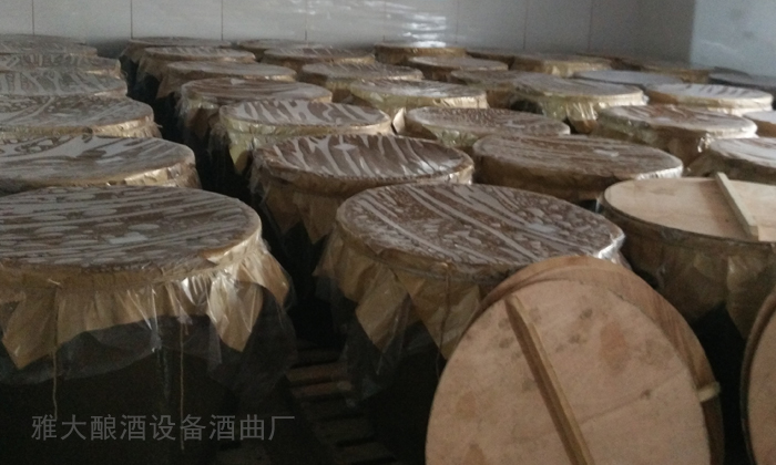 生料釀酒注意這6點，用白酒設(shè)備燒的酒比傳統(tǒng)固態(tài)酒還好喝