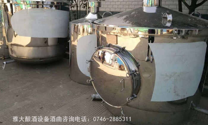 用燒酒設(shè)備在農(nóng)村開釀酒作坊，這5大散酒市場你重視過嗎01