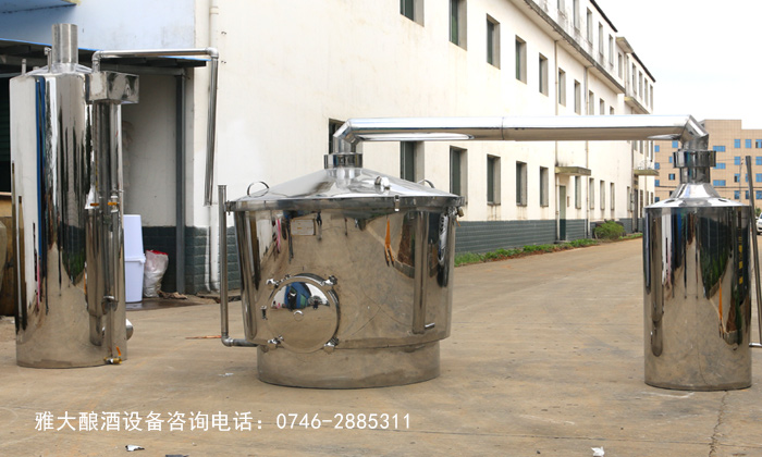 雅大側(cè)開口固態(tài)白酒生產(chǎn)設備