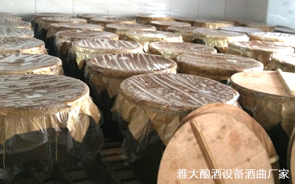 白酒釀造設(shè)備到家后，99%的人都不知道如何快速打開(kāi)當(dāng)?shù)鼐剖袌?chǎng)！05