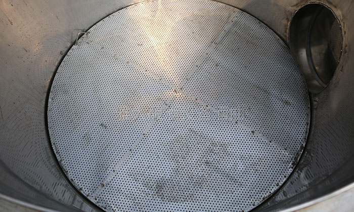 用雅大釀酒設(shè)備做酒，不加香精給白酒提香常見問題答疑！-03-蒸墊