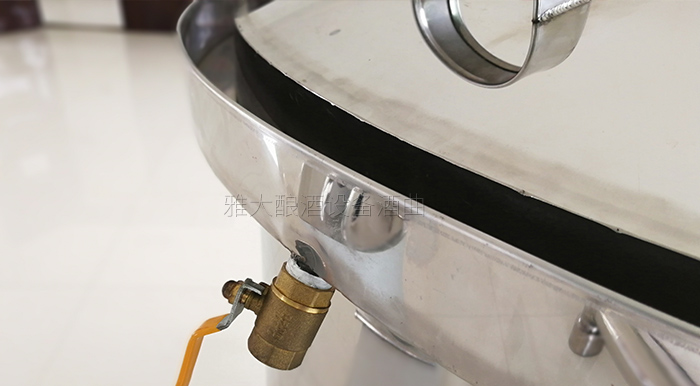 用多功能釀酒設備蒸酒時，水密封糟溢糟怎么辦？-04-密封洗水槽