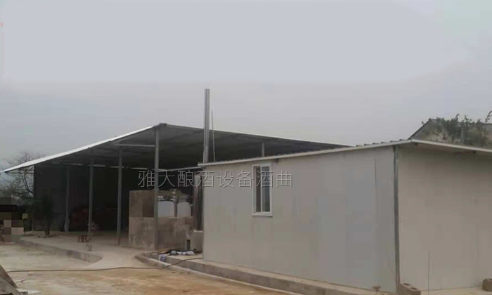 1壇土苞谷燒傳承百年！引雅大小型酒廠釀酒設(shè)備土燒大賣緬甸邊境-04