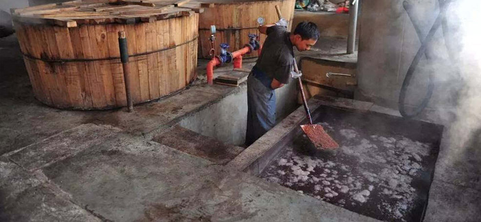 糧食不排“毒”，將導(dǎo)致釀酒蒸餾設(shè)備釀的酒苦味重！