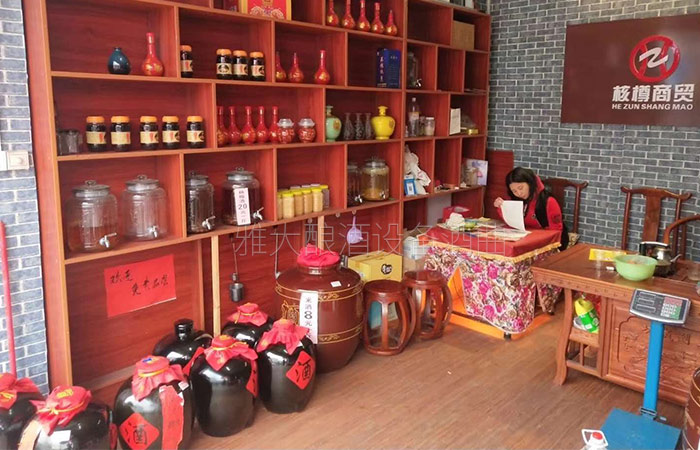 新時代女性，借助雅大烤酒設備連開4個酒坊