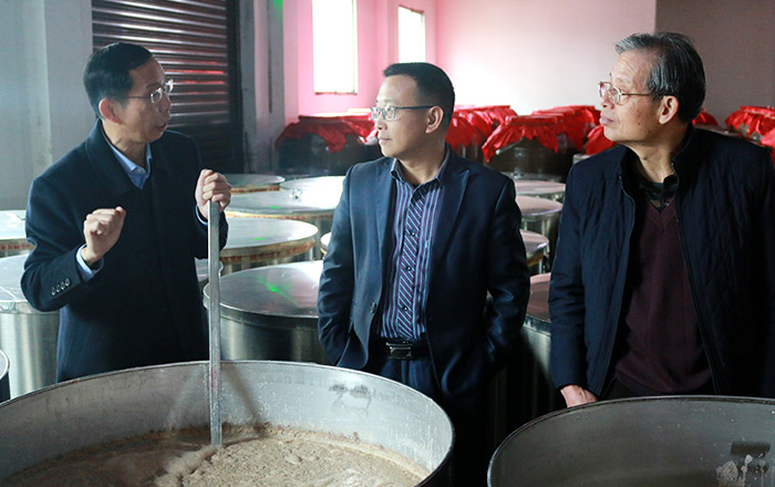 夏季用釀酒白酒設備做酒注意控制發(fā)酵溫度