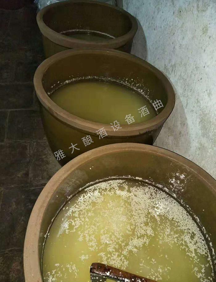純糧釀酒設(shè)備做酒多年的老師傅，9步教您做出正宗江西水酒 7