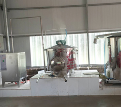 自從朱大哥換了這款全自動釀酒設(shè)備后，生意突然火了起來！