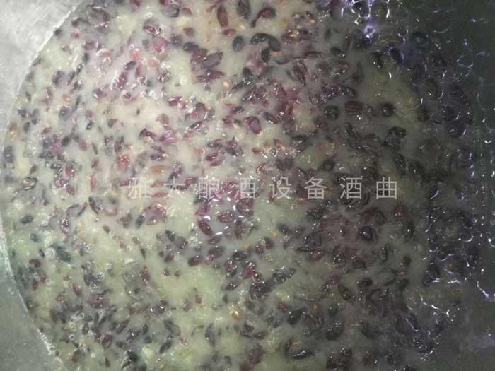 用果酒釀酒設(shè)備釀葡萄酒，到底要不要去葡萄皮？ 5