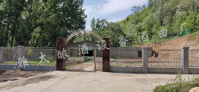 小型白酒設(shè)備釀酒養(yǎng)殖種地，走可持續(xù)發(fā)展道路 1