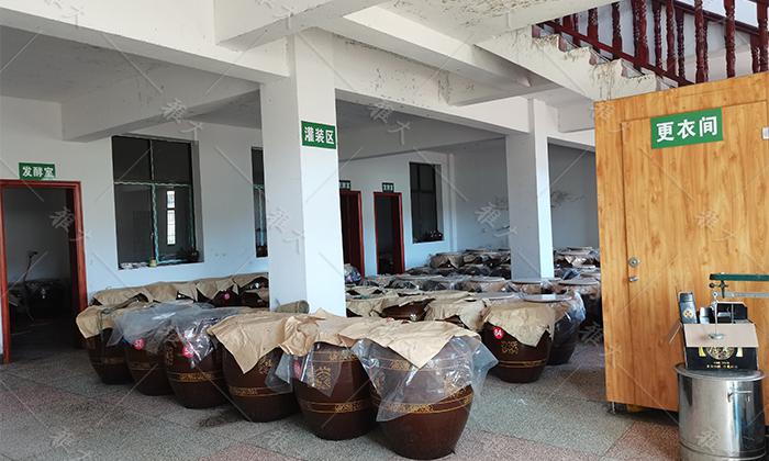 小酒坊燒酒設備的純糧酒賣不過瓶裝勾兌酒？該放下你的偏見了！ 6