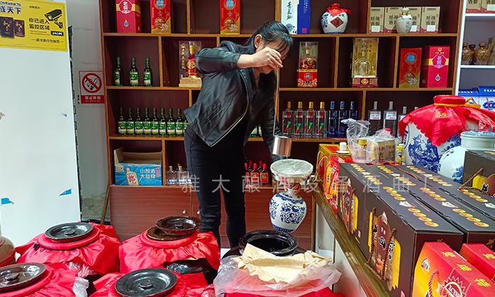 夏季用不銹鋼釀酒設(shè)備做酒，這3大白酒市場一定要把握??！6