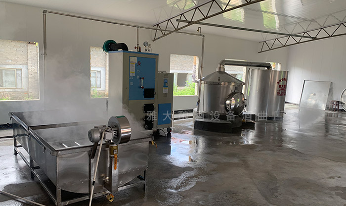 雅大技術老師上門指導釀酒設備安裝