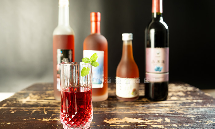 酒液清亮,無(wú)明顯沉淀物