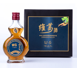 楊醫(yī)生用葛根釀制養(yǎng)生佳釀，山野之寶與雅大釀酒技藝的完美邂逅