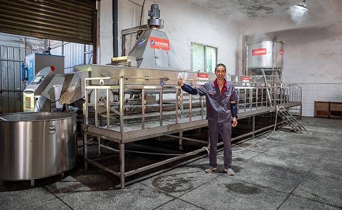 全自動蒸糧機，1人1小時可輕松蒸好1000斤糧